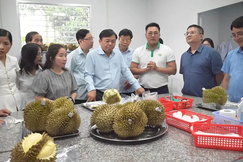 đơn vị kiểm nghiệm trên địa bàn tỉnh Đắk Lắk về quy trình thực hiện. Ảnh: Phạm Hoài.